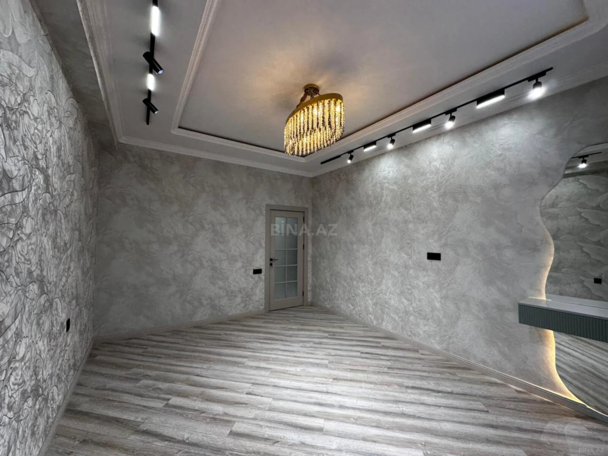 Satılır 3 otaqlı mənzil 90 m²