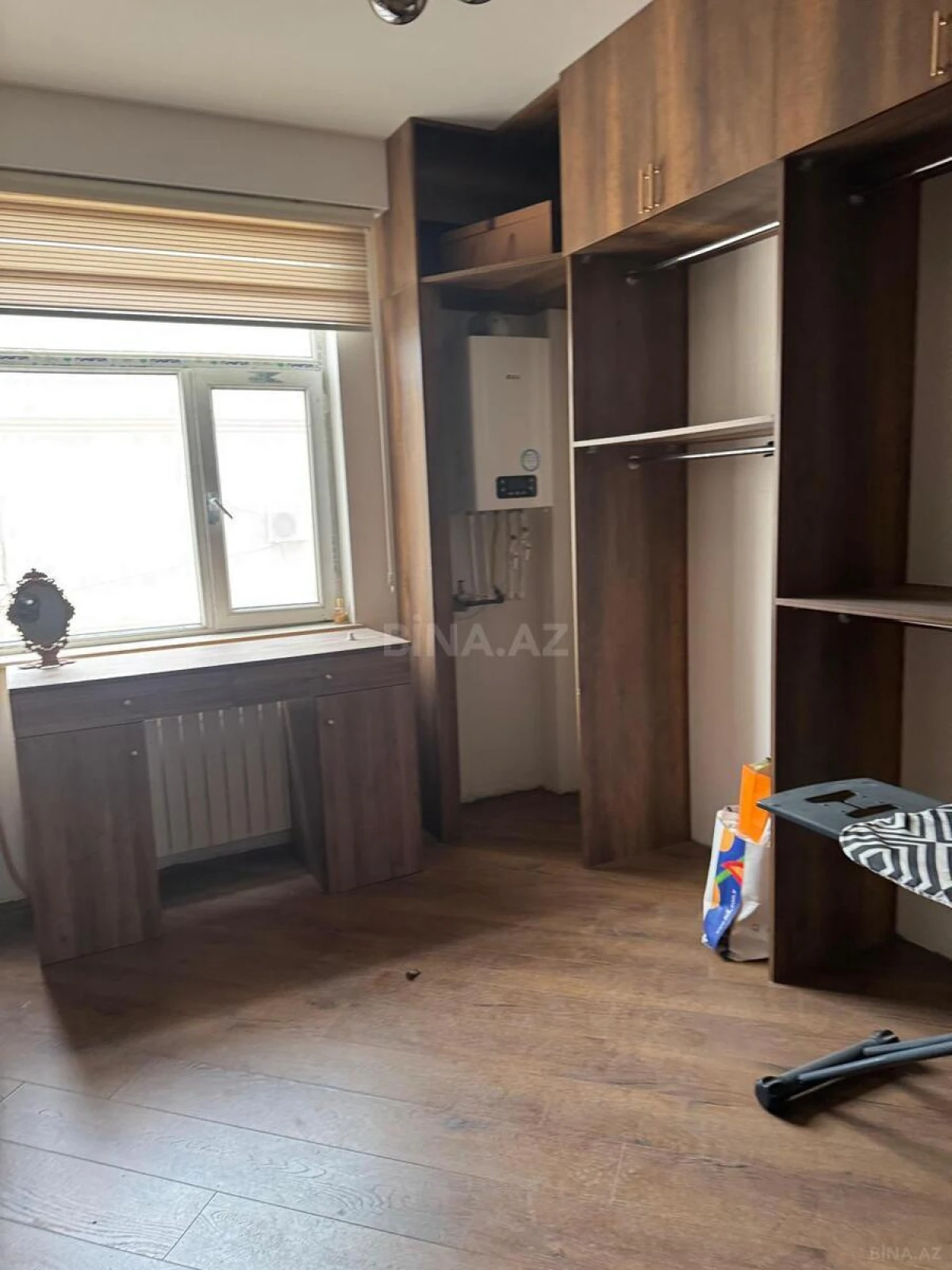 Kirayə verilir 4 otaqlı mənzil 200 m²