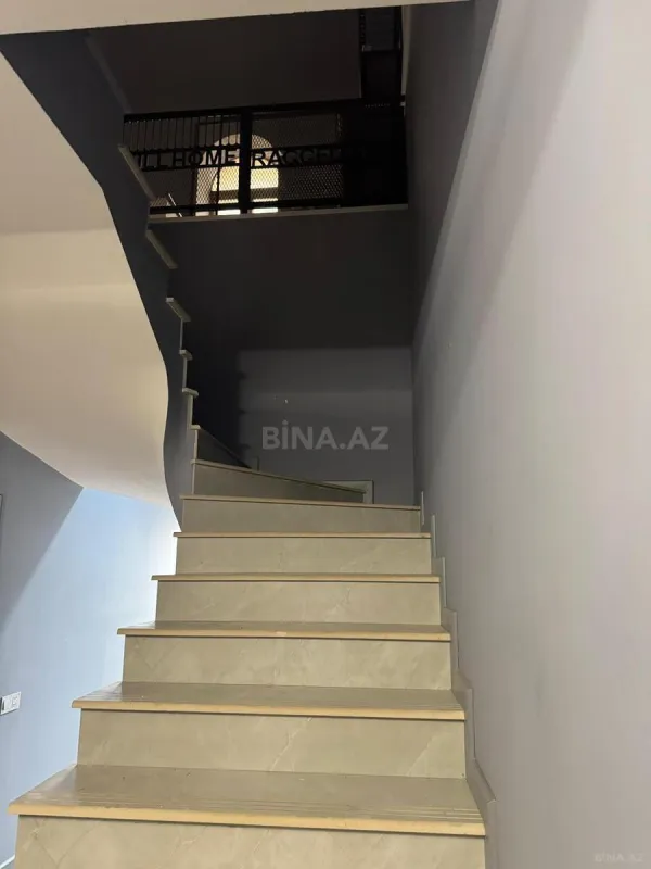 Kirayə verilir 4 otaqlı mənzil 200 m²