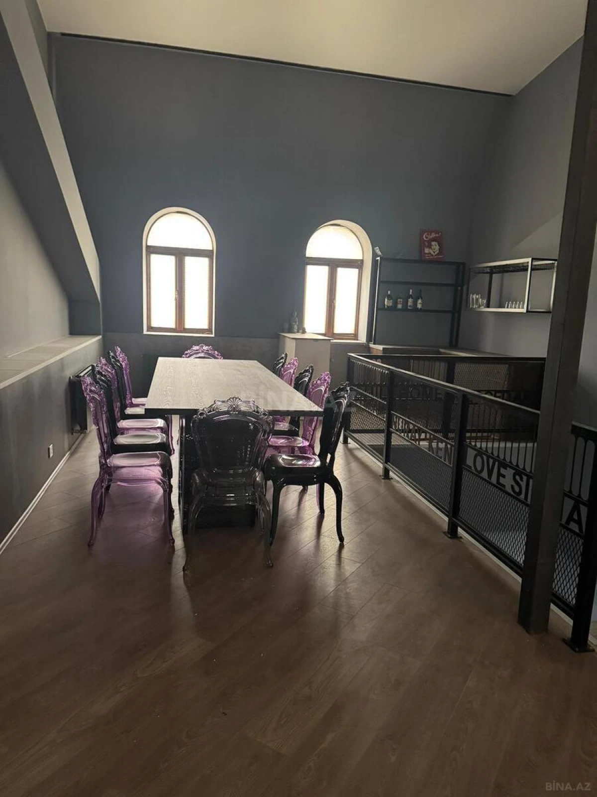 Kirayə verilir 4 otaqlı mənzil 200 m²