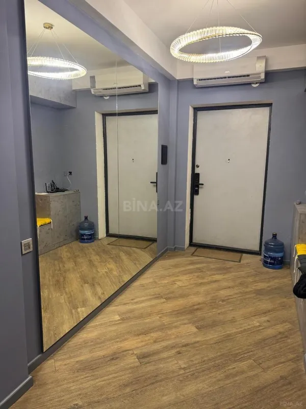 Kirayə verilir 4 otaqlı mənzil 200 m²