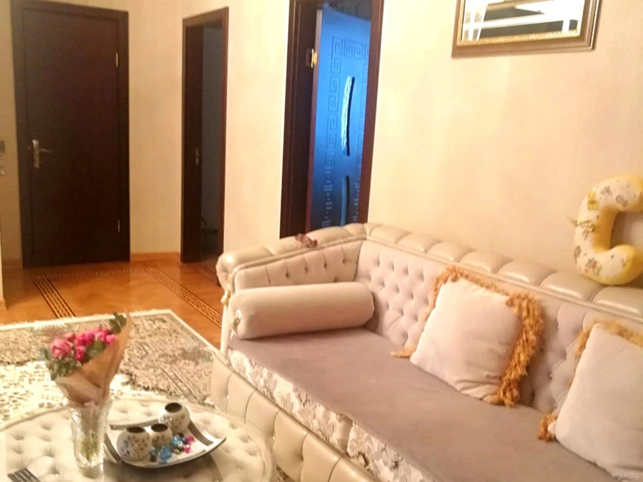 Satılır 3 otaqlı mənzil 133 m²