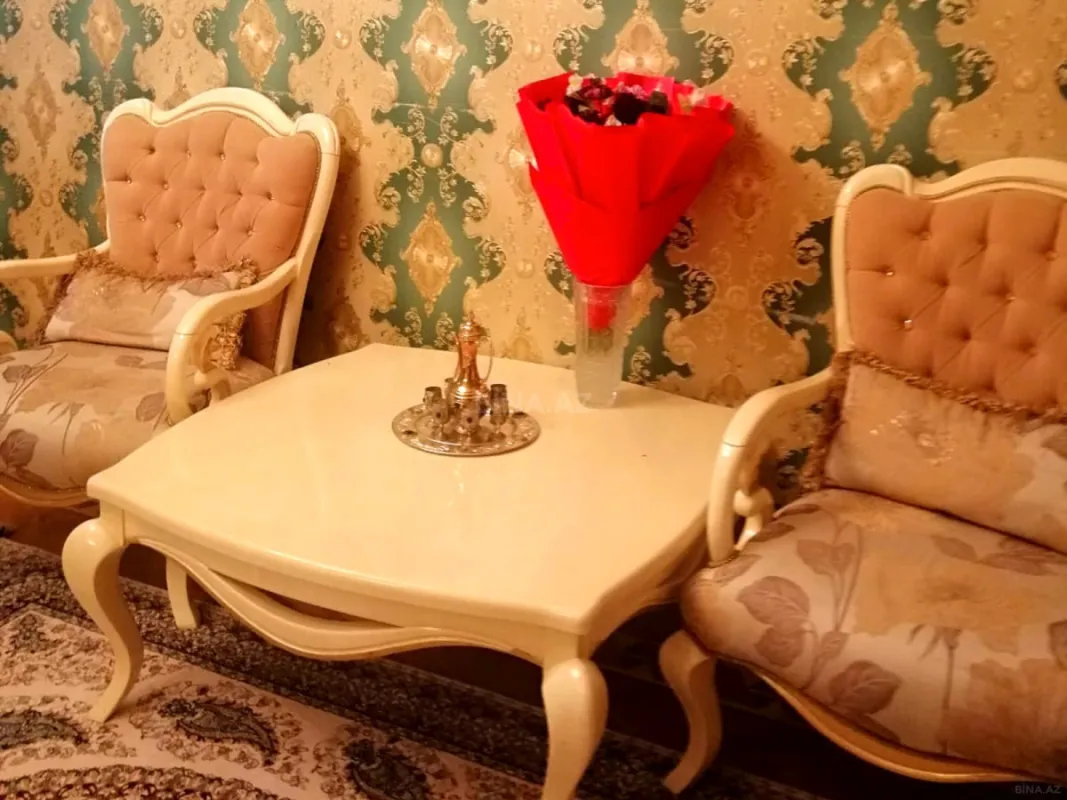 Satılır 3 otaqlı mənzil 133 m²