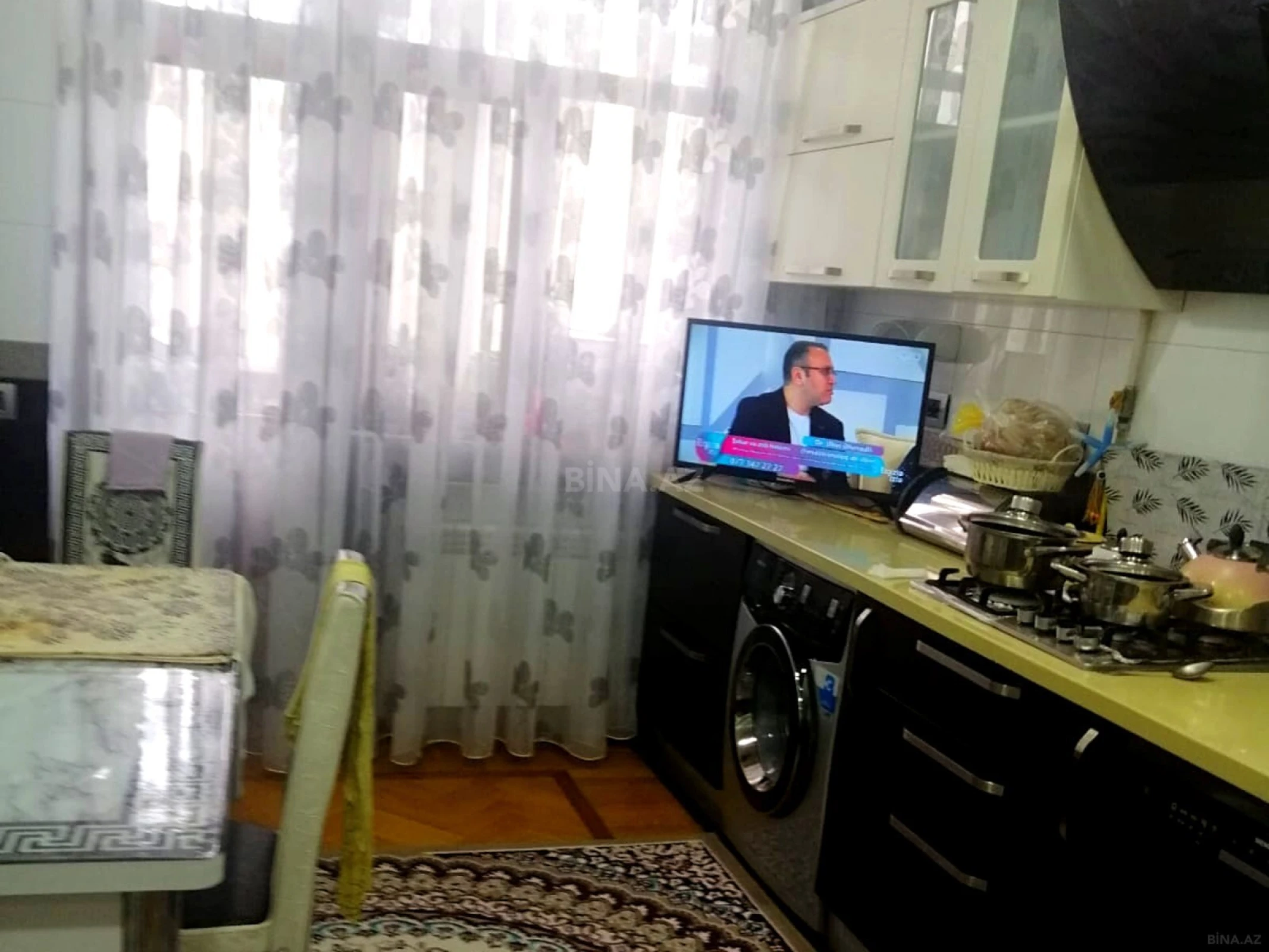 Satılır 3 otaqlı mənzil 133 m²