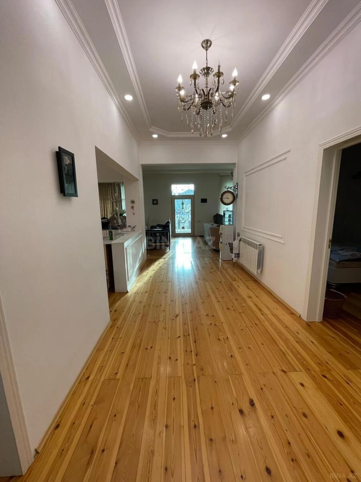 Satılır 8 otaqlı həyət evi 260 m²