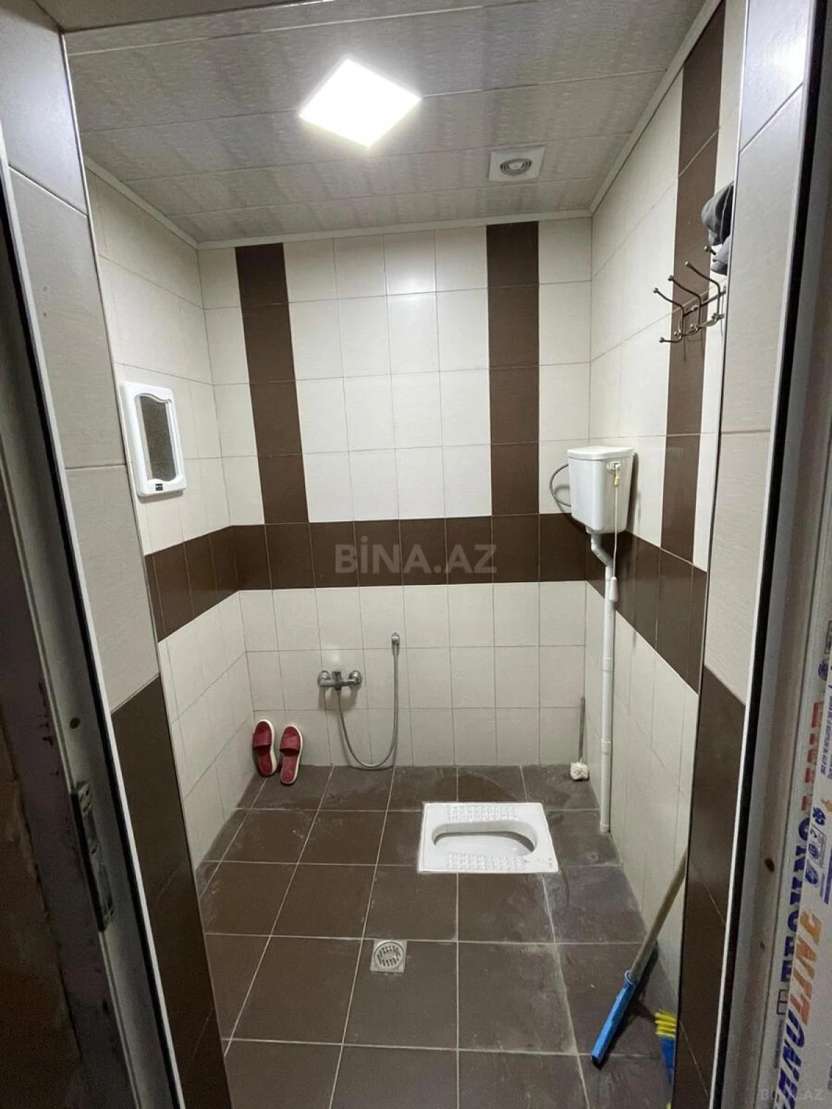 Satılır 8 otaqlı həyət evi 260 m²