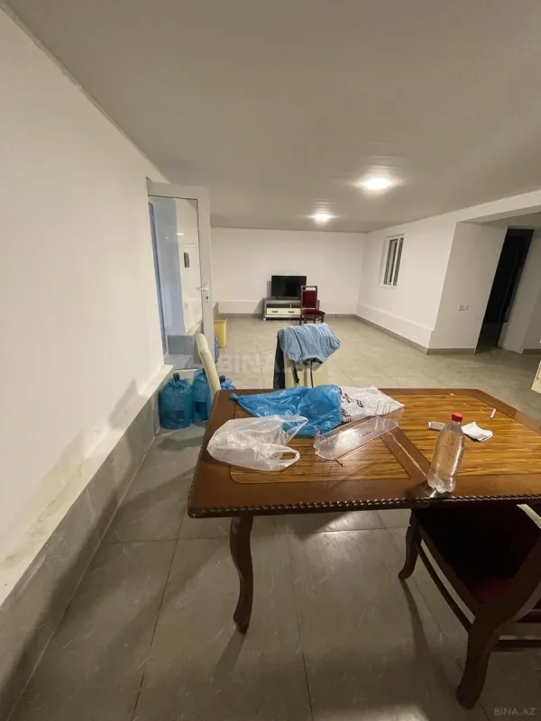 Satılır 8 otaqlı həyət evi 260 m²