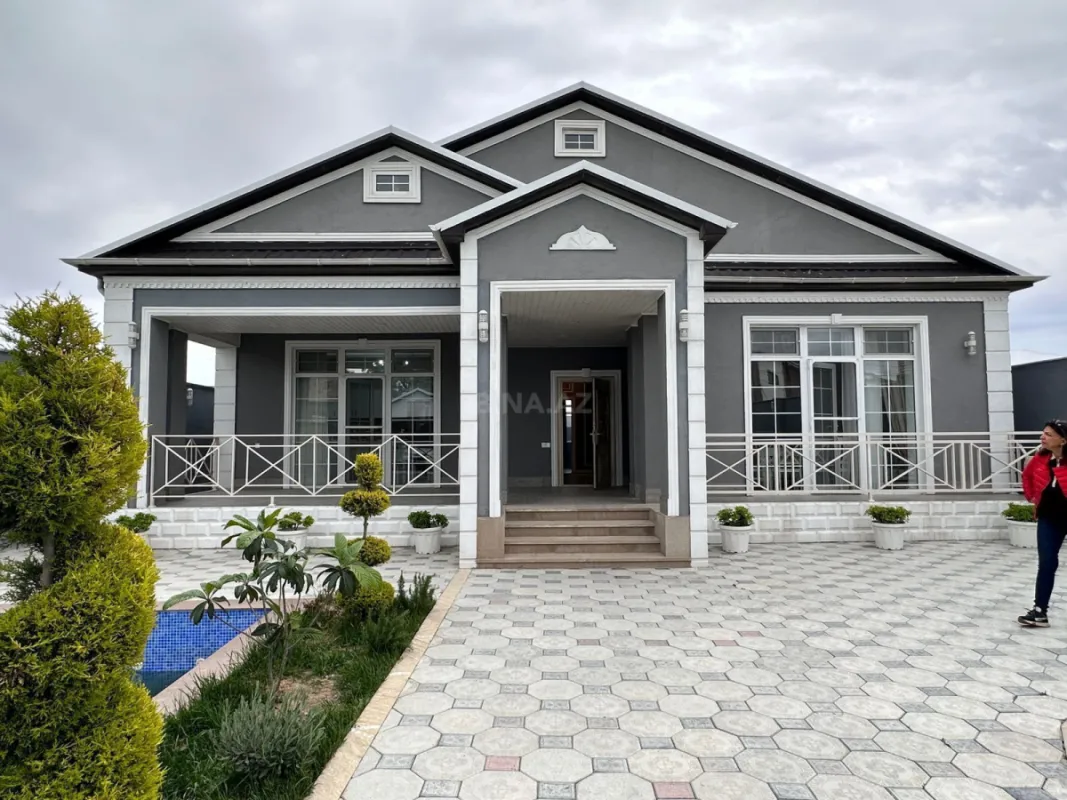 Kirayə verilir 4 otaqlı həyət evi 250 m²