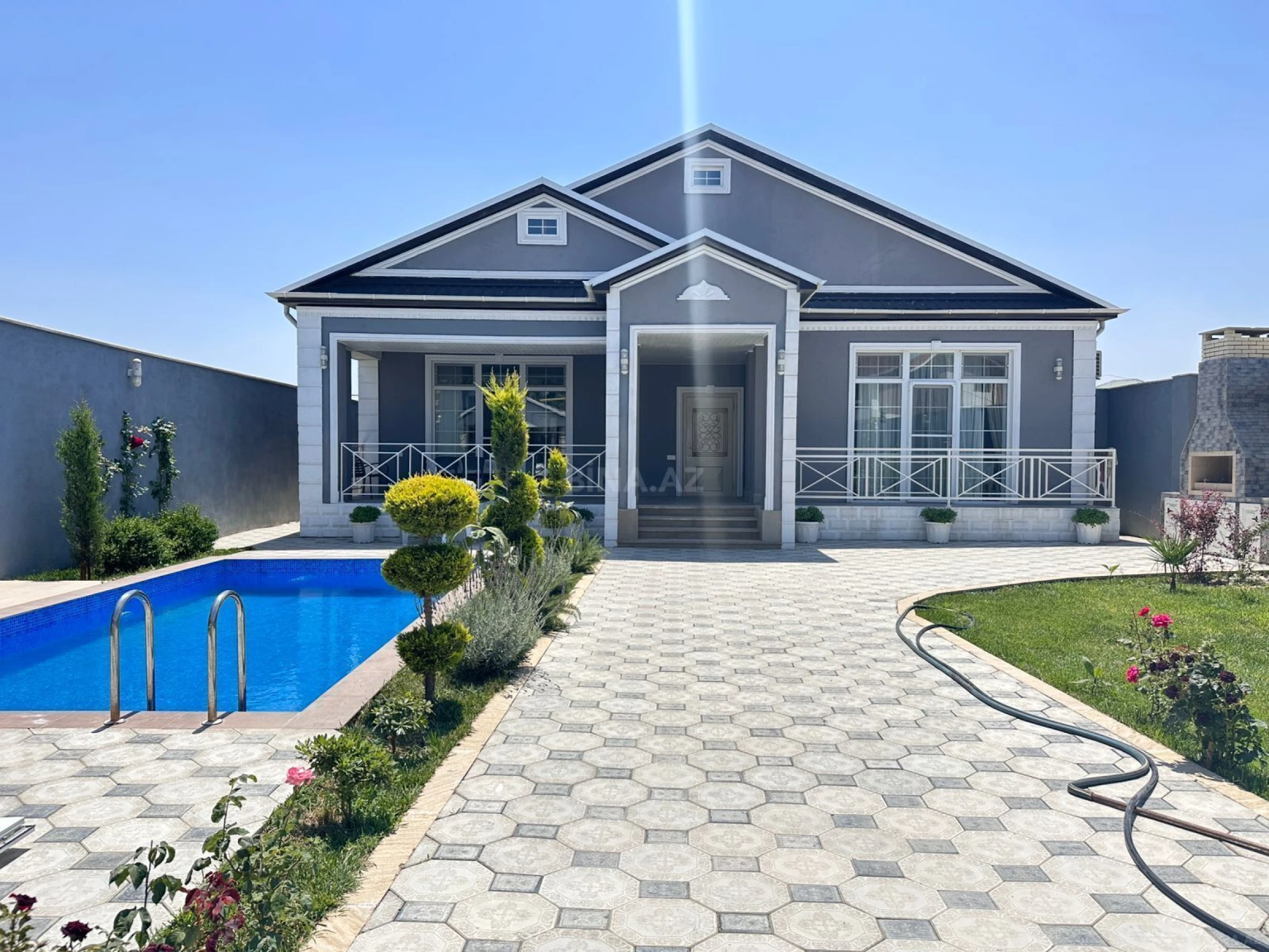 Kirayə verilir 4 otaqlı həyət evi 250 m²