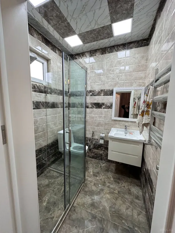 Kirayə verilir 4 otaqlı həyət evi 250 m²