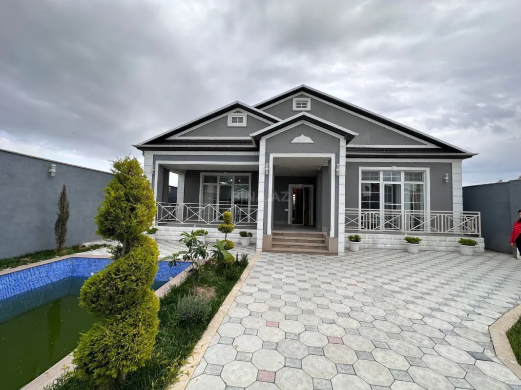 Kirayə verilir 4 otaqlı həyət evi 250 m²