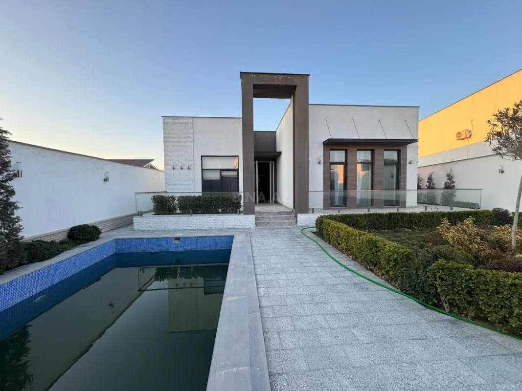 Kirayə verilir 4 otaqlı həyət evi 250 m²