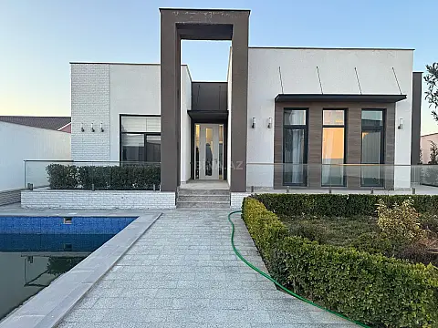 Kirayə verilir 4 otaqlı həyət evi 250 m²