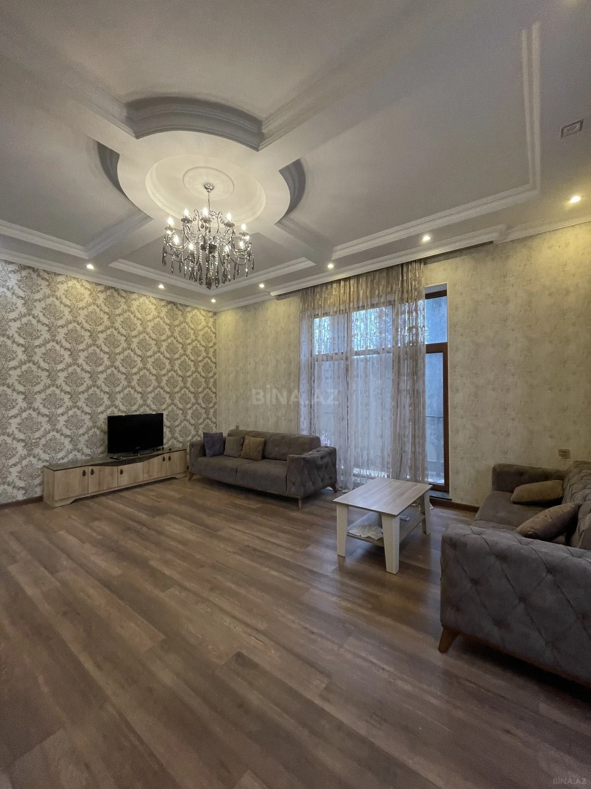 Kirayə verilir 4 otaqlı həyət evi 250 m²