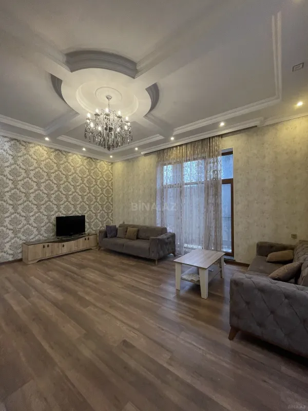 Kirayə verilir 4 otaqlı həyət evi 250 m²