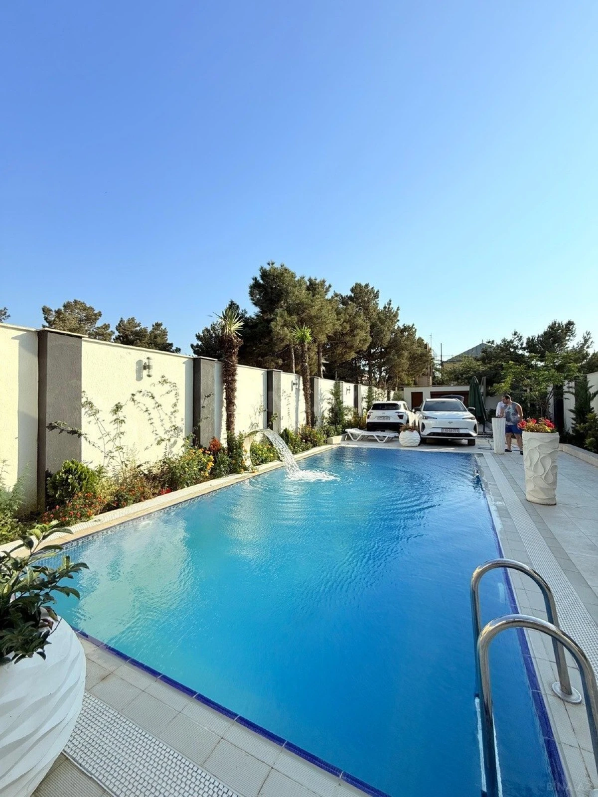 Kirayə verilir 5 otaqlı həyət evi 350 m²