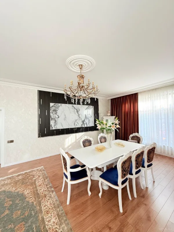 Kirayə verilir 5 otaqlı həyət evi 350 m²