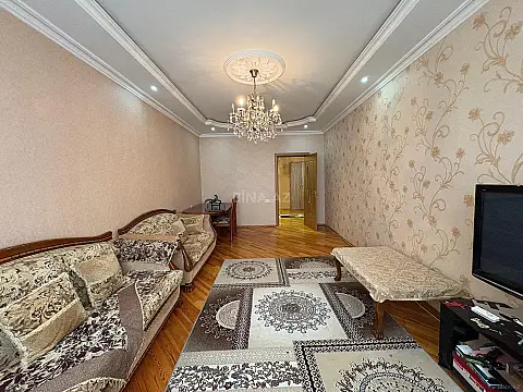 Kirayə verilir 2 otaqlı mənzil 95 m²