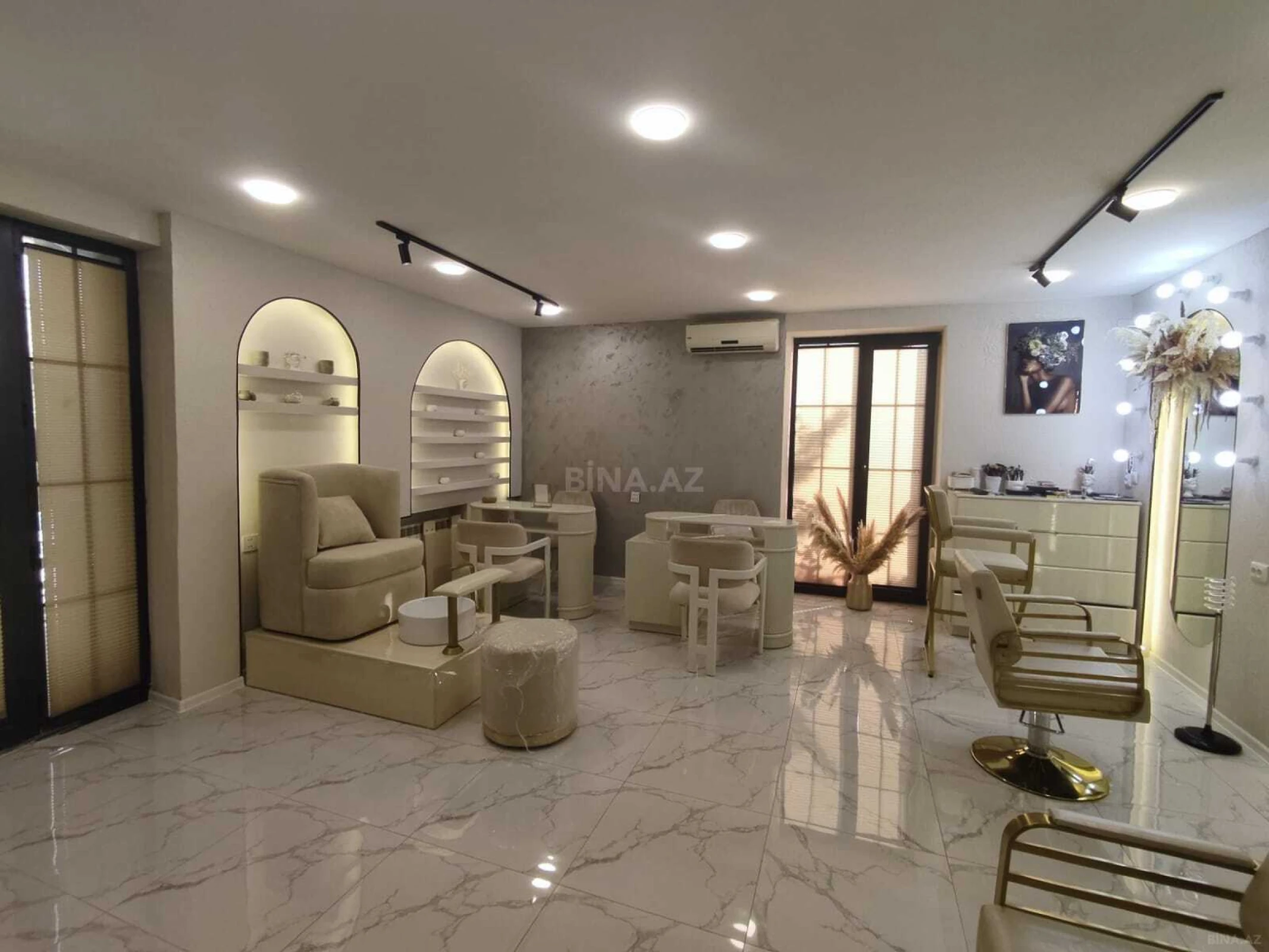 Satılır obyekt 84 m²