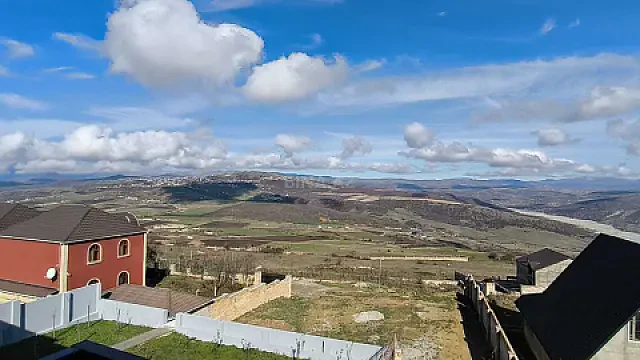 Satılır 4 otaqlı həyət evi 320 m² — Şamaxı 4 otaq 320.00 m²