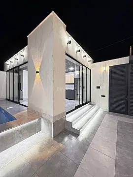 Satılır 4 otaqlı həyət evi 160 m²
