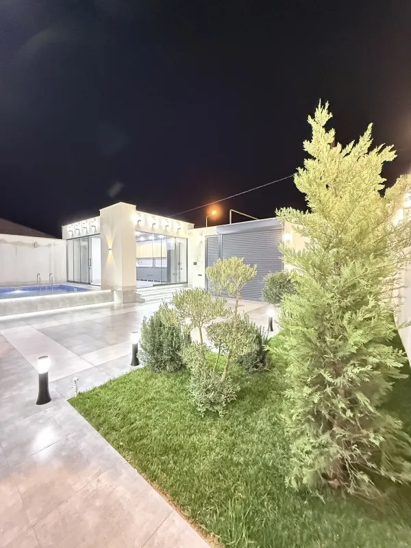 Satılır 4 otaqlı həyət evi 160 m²
