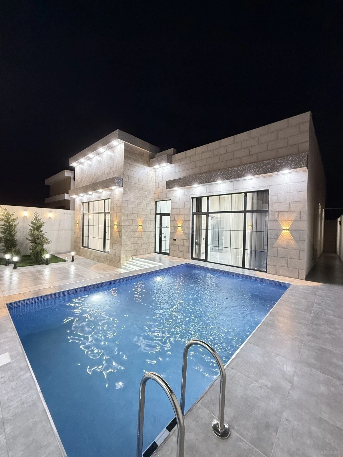 Satılır 4 otaqlı həyət evi 160 m²