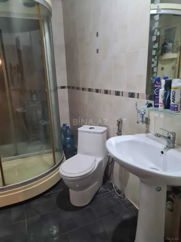 Satılır 4 otaqlı mənzil 160 m²
