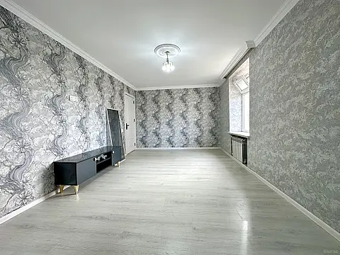 Satılır 3 otaqlı mənzil 45 m²