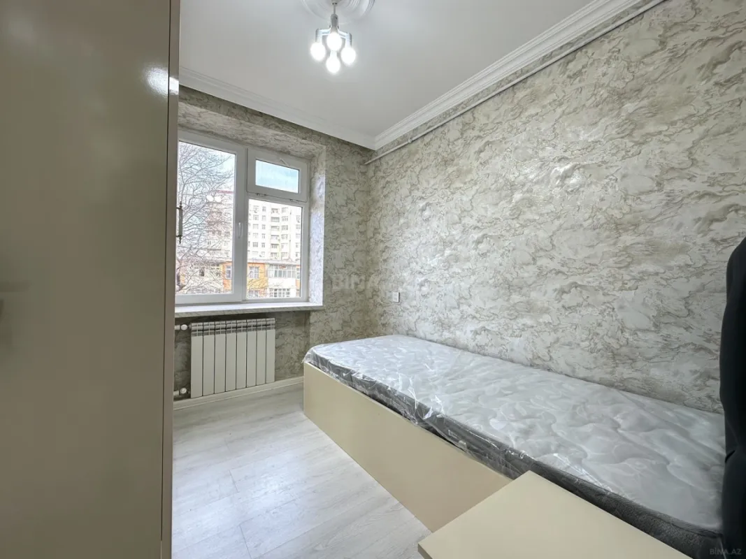 Satılır 3 otaqlı mənzil 45 m²