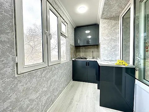 Satılır 3 otaqlı mənzil 45 m²