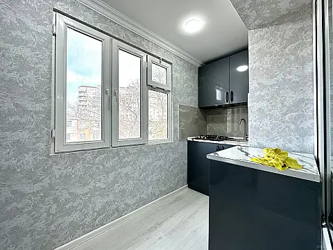 Satılır 3 otaqlı mənzil 45 m²