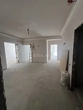 Satılır 4 otaqlı mənzil 200 m²