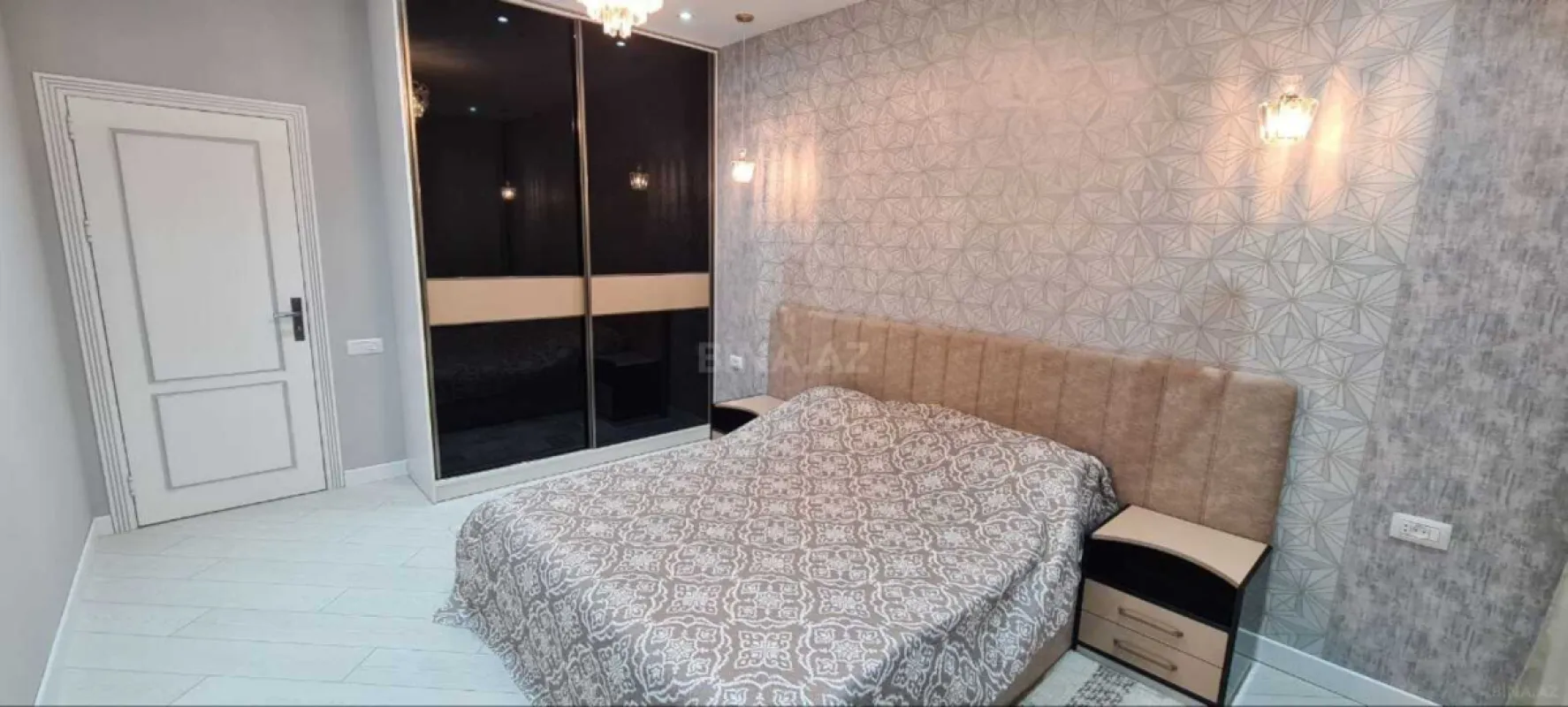 Satılır 2 otaqlı mənzil 98 m²