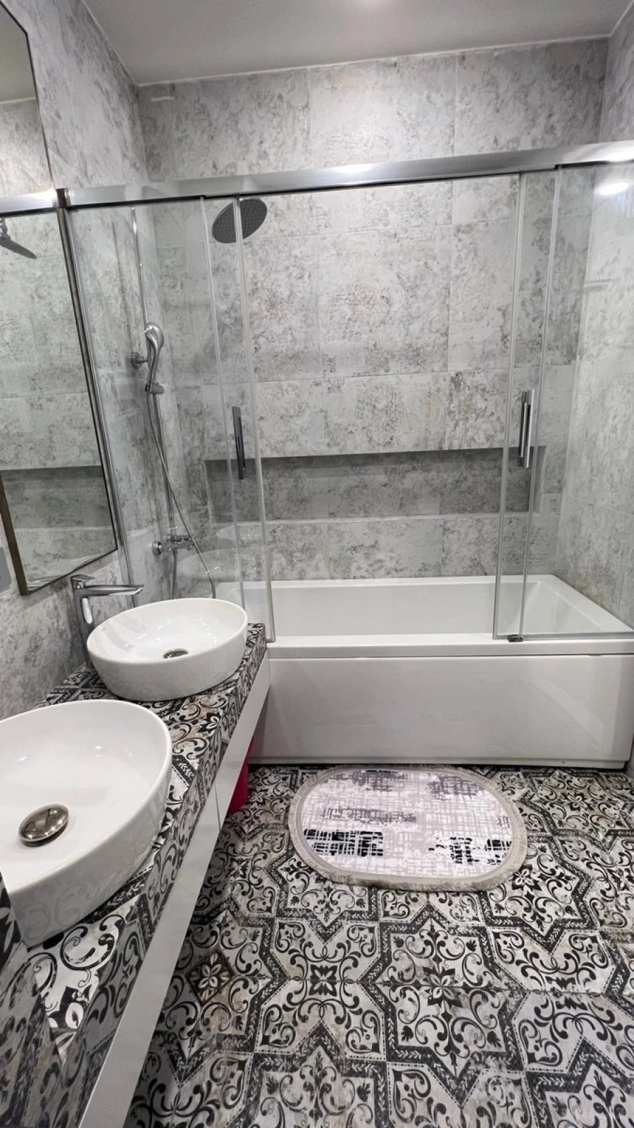 Satılır 3 otaqlı mənzil 98 m²