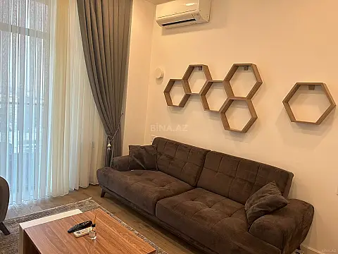 Satılır 3 otaqlı mənzil 98 m²