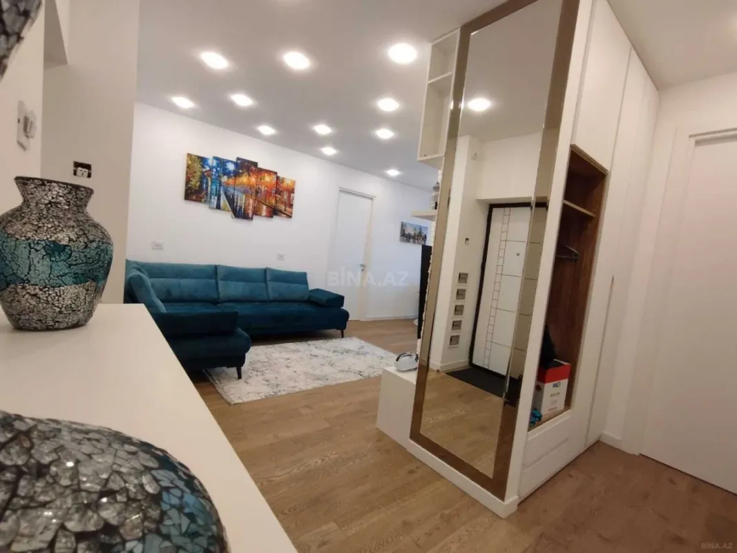 Satılır 3 otaqlı mənzil 98 m²