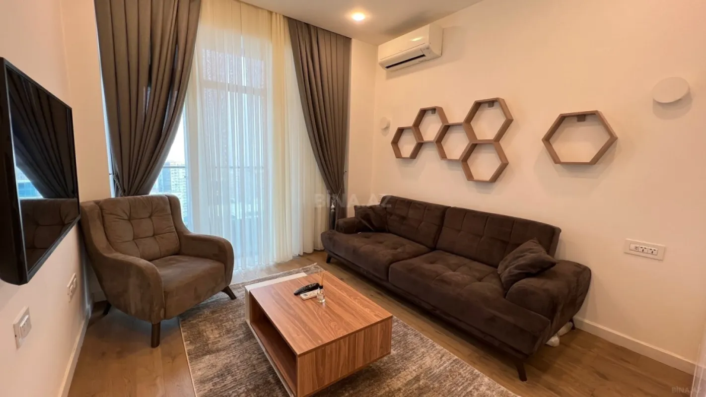 Satılır 3 otaqlı mənzil 98 m²