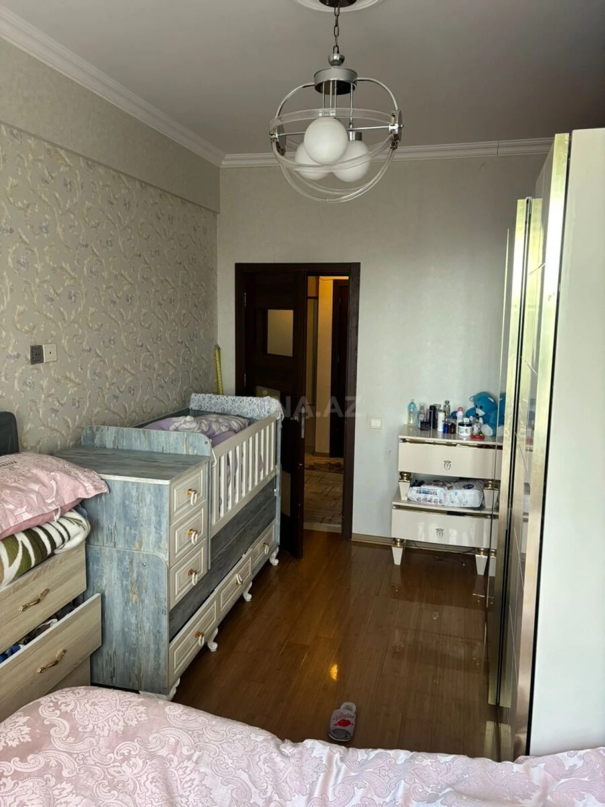 Satılır 2 otaqlı mənzil 62 m²
