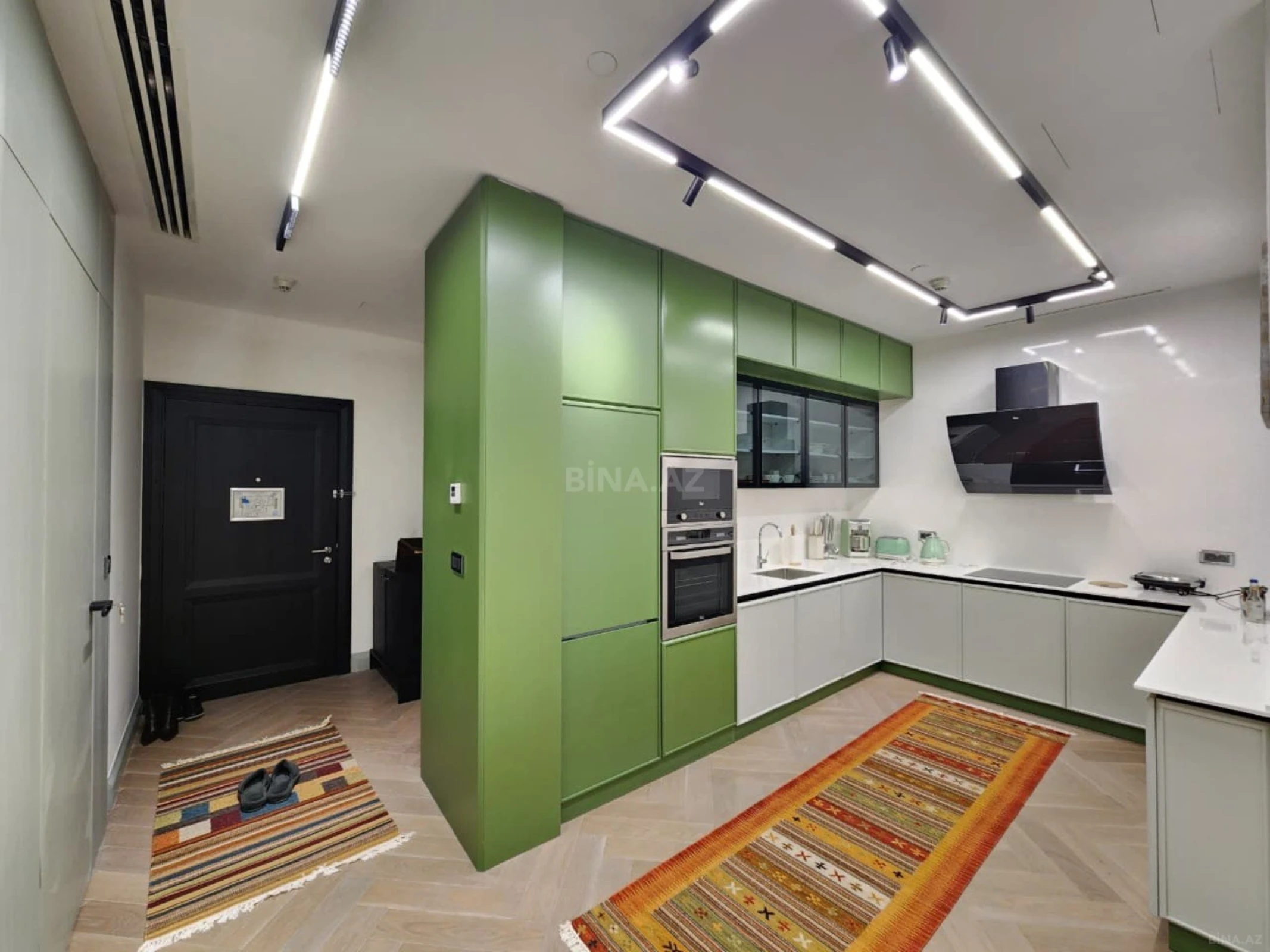 Kirayə verilir 2 otaqlı mənzil 92 m²