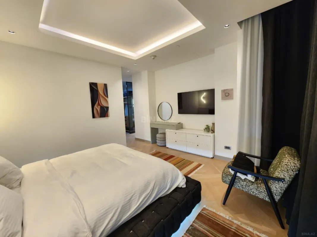 Kirayə verilir 2 otaqlı mənzil 92 m²