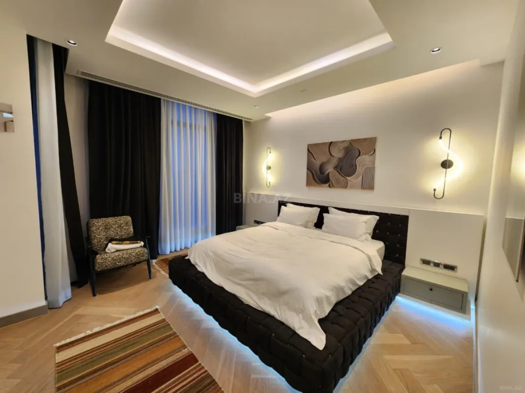 Kirayə verilir 2 otaqlı mənzil 92 m²