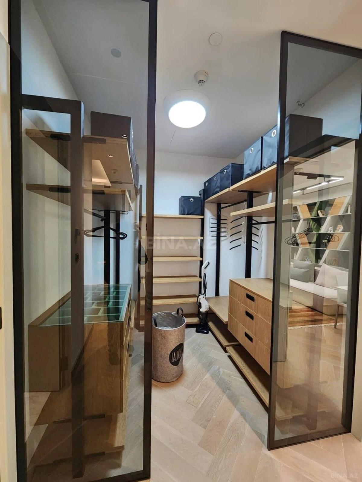 Kirayə verilir 2 otaqlı mənzil 92 m²