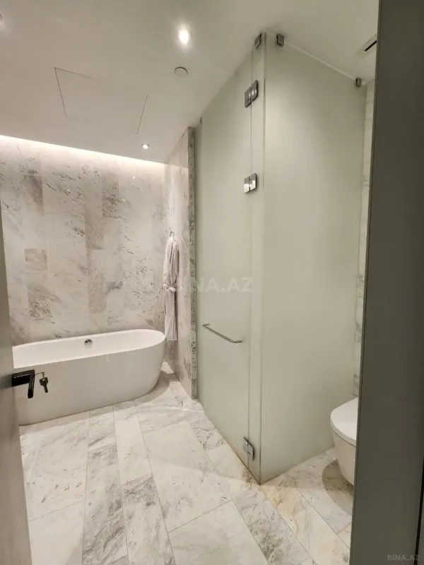 Kirayə verilir 2 otaqlı mənzil 92 m²