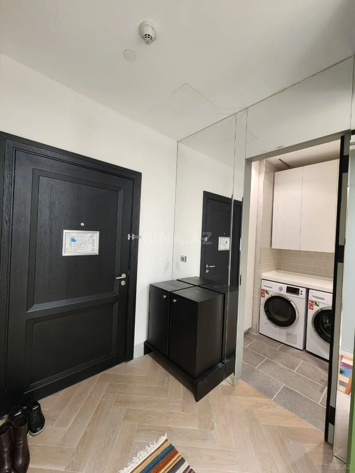 Kirayə verilir 2 otaqlı mənzil 92 m²