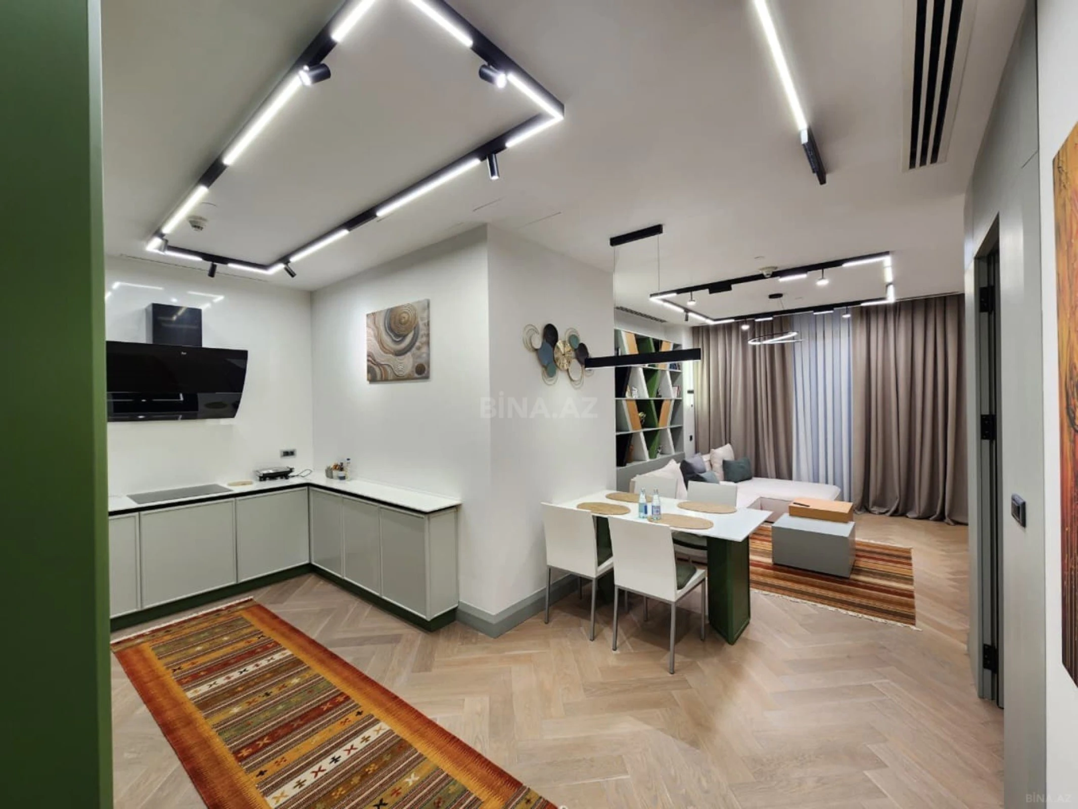 Kirayə verilir 2 otaqlı mənzil 92 m²