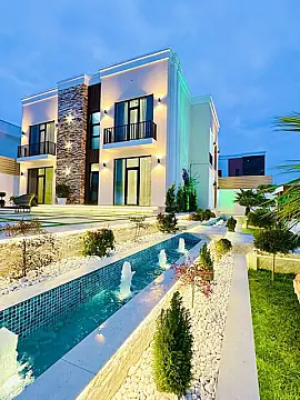 Satılır 5 otaqlı həyət evi 300 m²