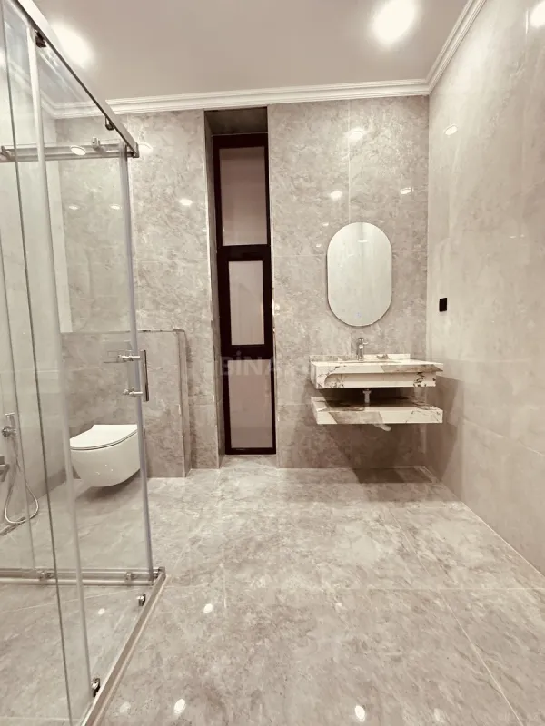 Satılır 5 otaqlı həyət evi 300 m²