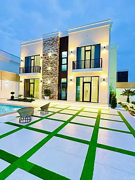 Satılır 5 otaqlı həyət evi 300 m²