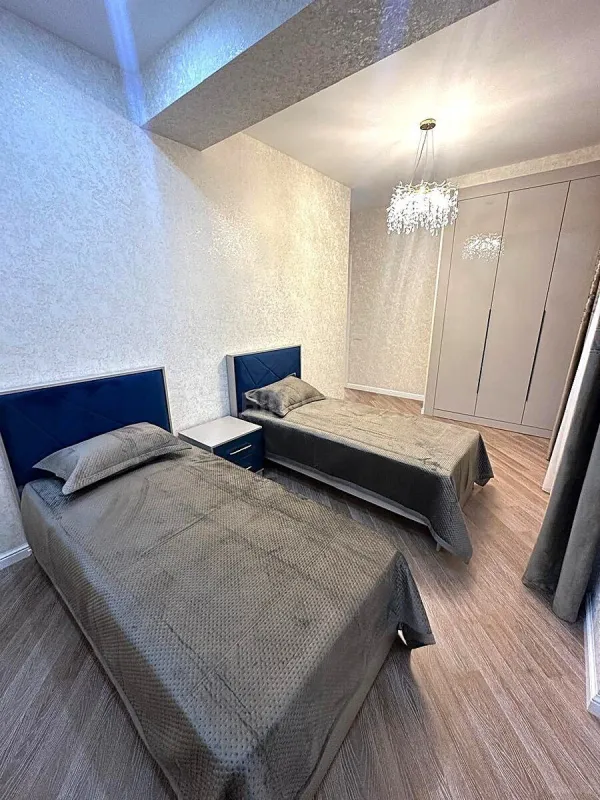 Satılır 3 otaqlı mənzil 125 m²